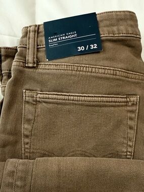 NEW 🔥 American Eagle 🦅  Men’s Easy Flex jeans in size 30x32 👖